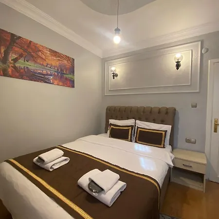 Ramo's Aparatments & Isztambul