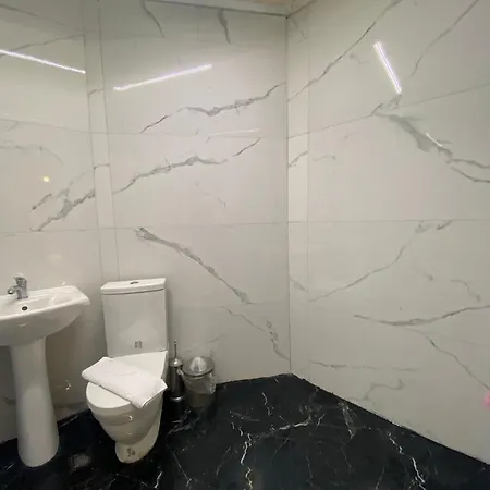 Ramo's Aparatments & Apartment