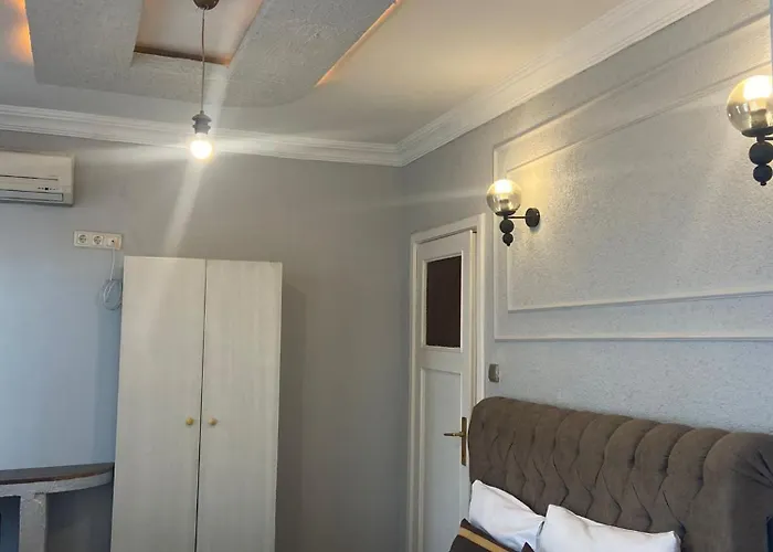 Ramo's Aparatments &